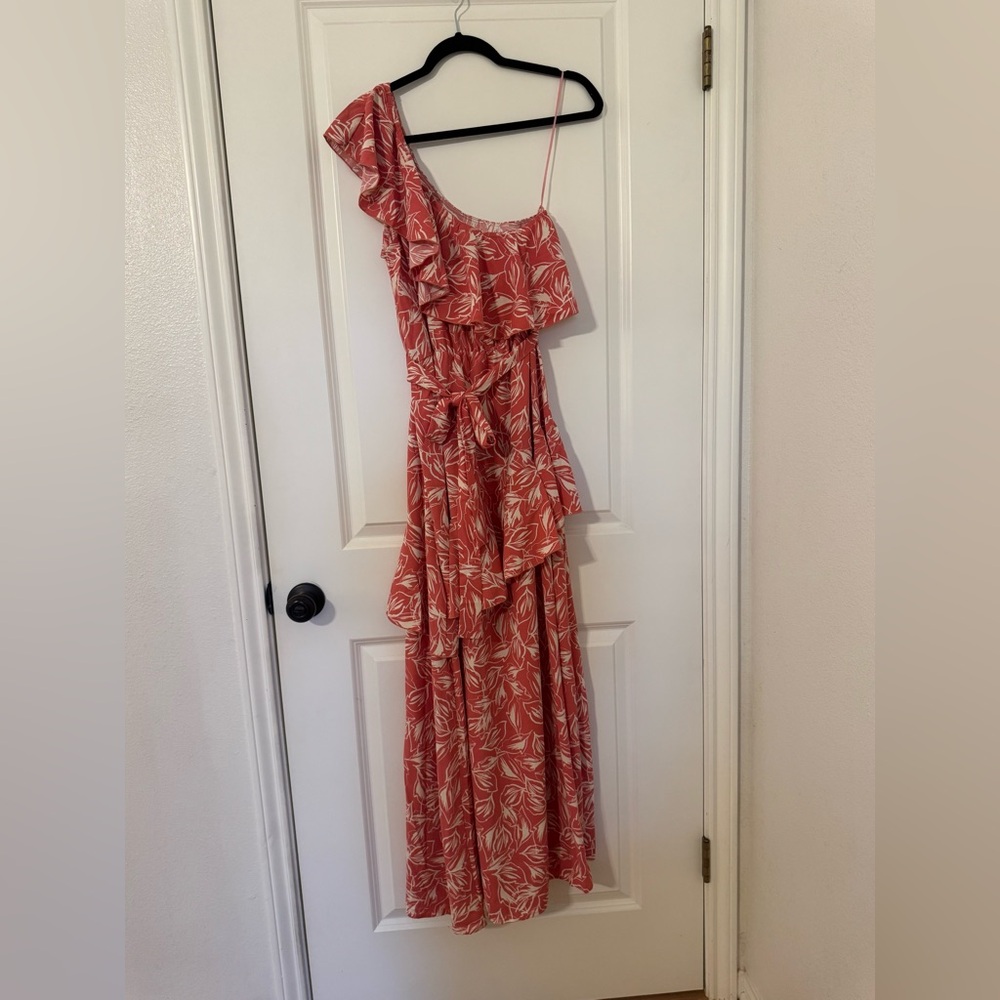 Flattering One-Shoulder Dress - Spring Sale!! 👗 - Picture 2 of 3